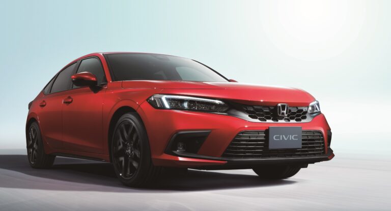 Η Honda αποκαλύπτει την επόμενη την επόμενη γενιά του πεντάθυρου Civic (vid)