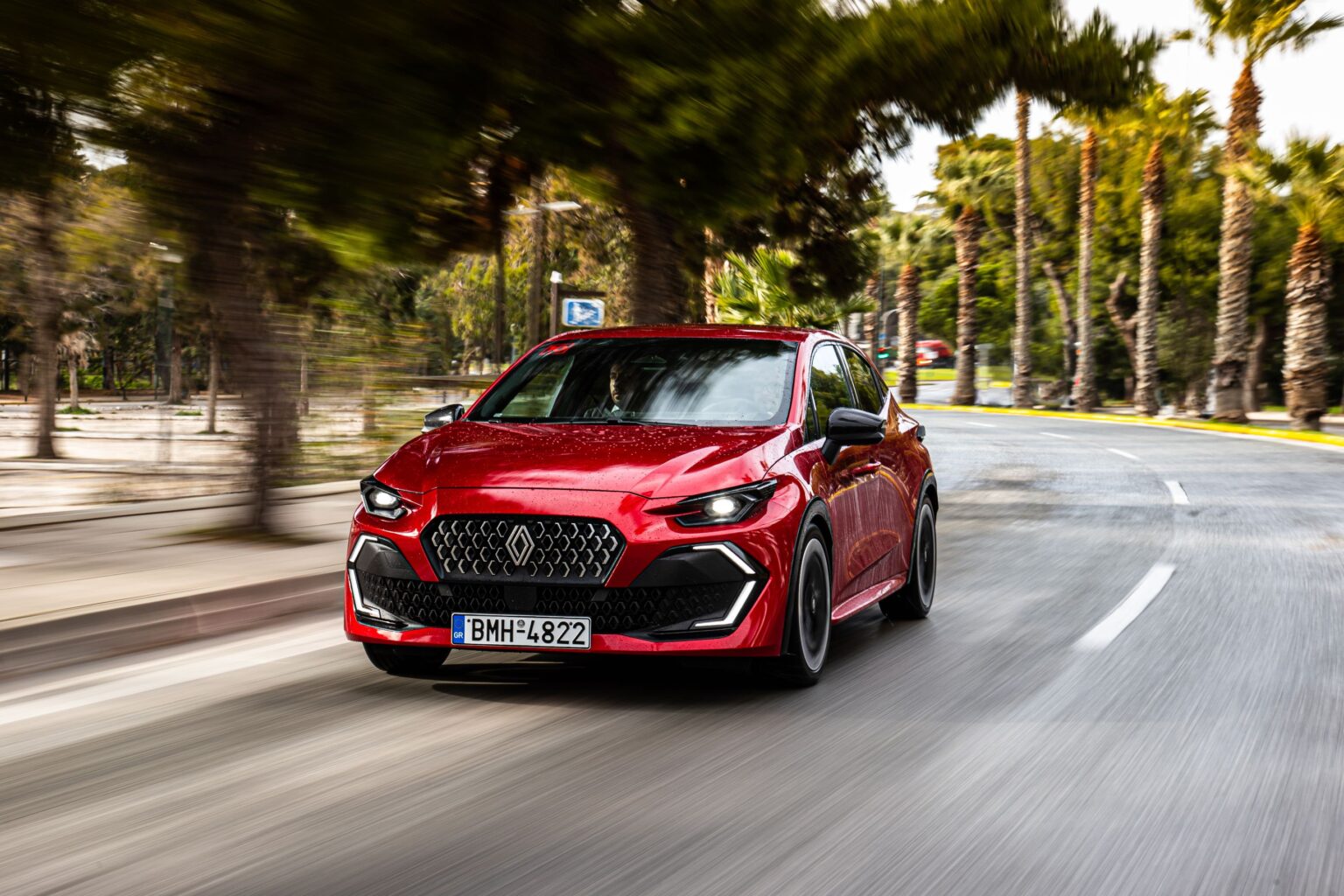 Νέο Renault Clio: Οδηγούμε στην Ελλάδα την 6η γενιά της γαλλικής μούσας