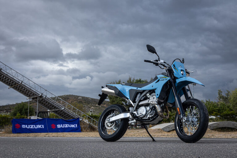 Slide, Control, Repeat – Supermoto με Suzuki