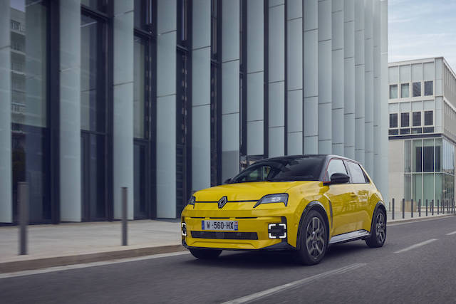 Renault 4 E-Tech και Renault 5 E-Tech πήραν 5 αστέρια Green NCAP