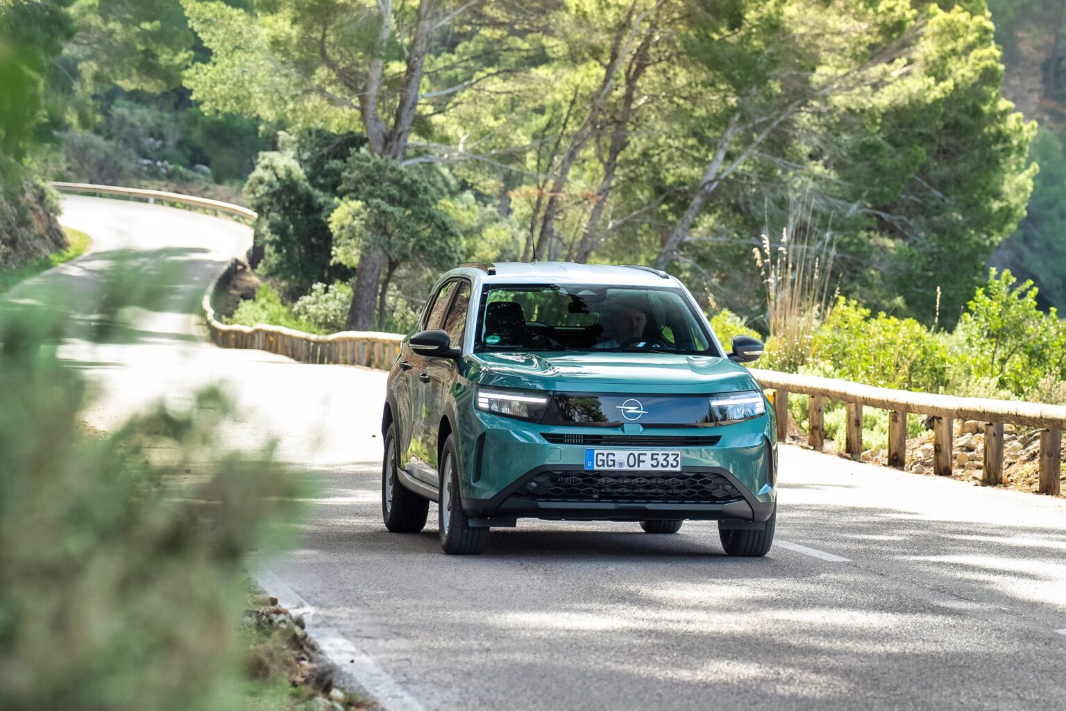 Opel Frontera Hybrid 145: «Blast from the past» αλλά με νέα φιλοσοφία