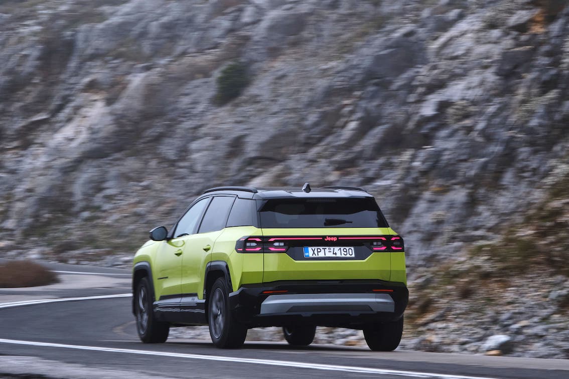 Νέο Jeep Compass e-Hybrid: Από 32.990 ευρώ με 8ετή εργοστασιακή εγγύηση