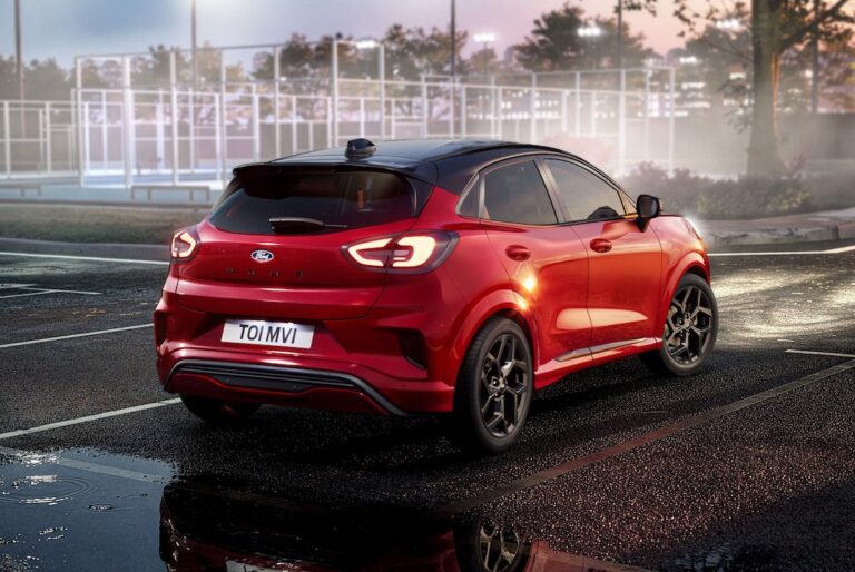 Ford Puma: Οι νέες Black Edition φέρνουν περισσότερο στιλ και σπορ χαρακτήρα