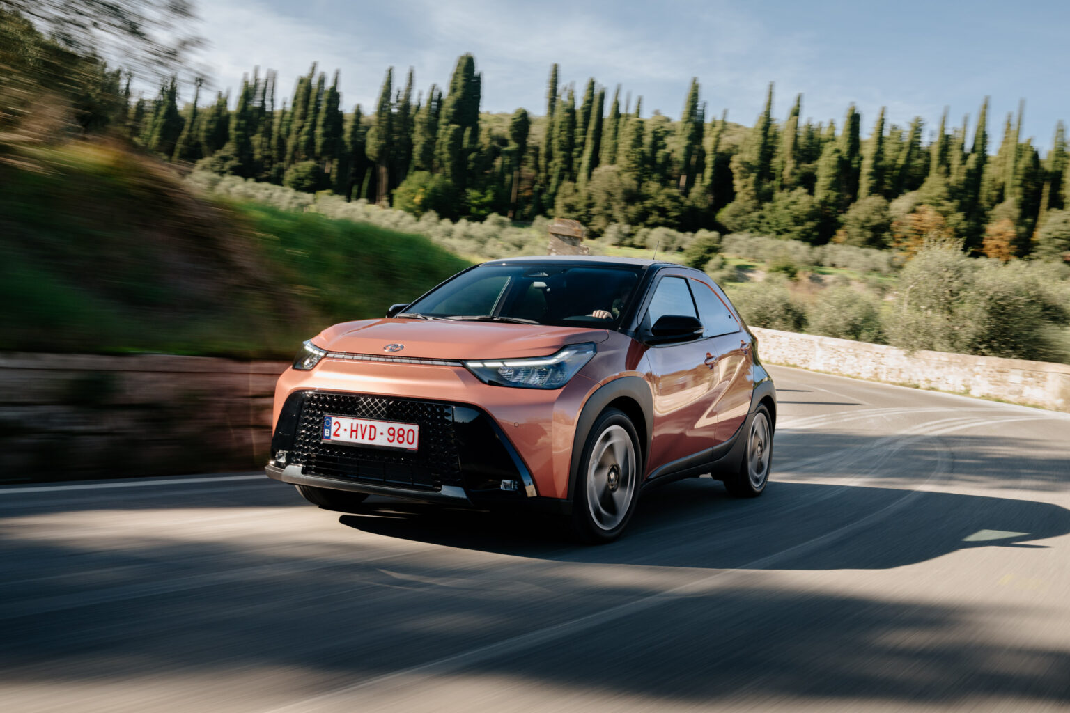 Toyota Aygo X Hybrid: Μεγαλύτερο εκεί που μετράει