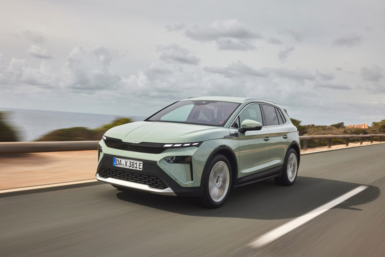 Skoda Elroq: Η ηλεκτροκίνηση στη σωστή οικογενειακή της διάσταση