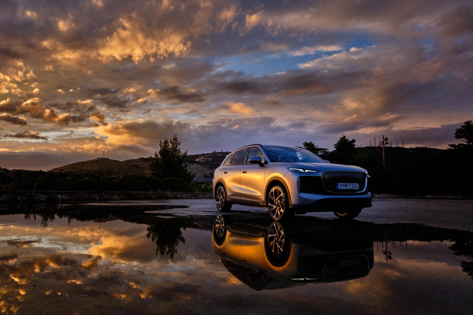 H Lepas ήρθε στην Ελλάδα με δύο premium SUV μοντέλα